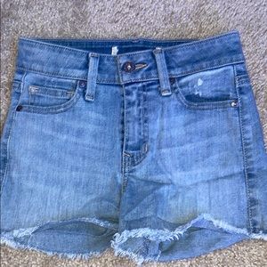 GUESS SHORTS
